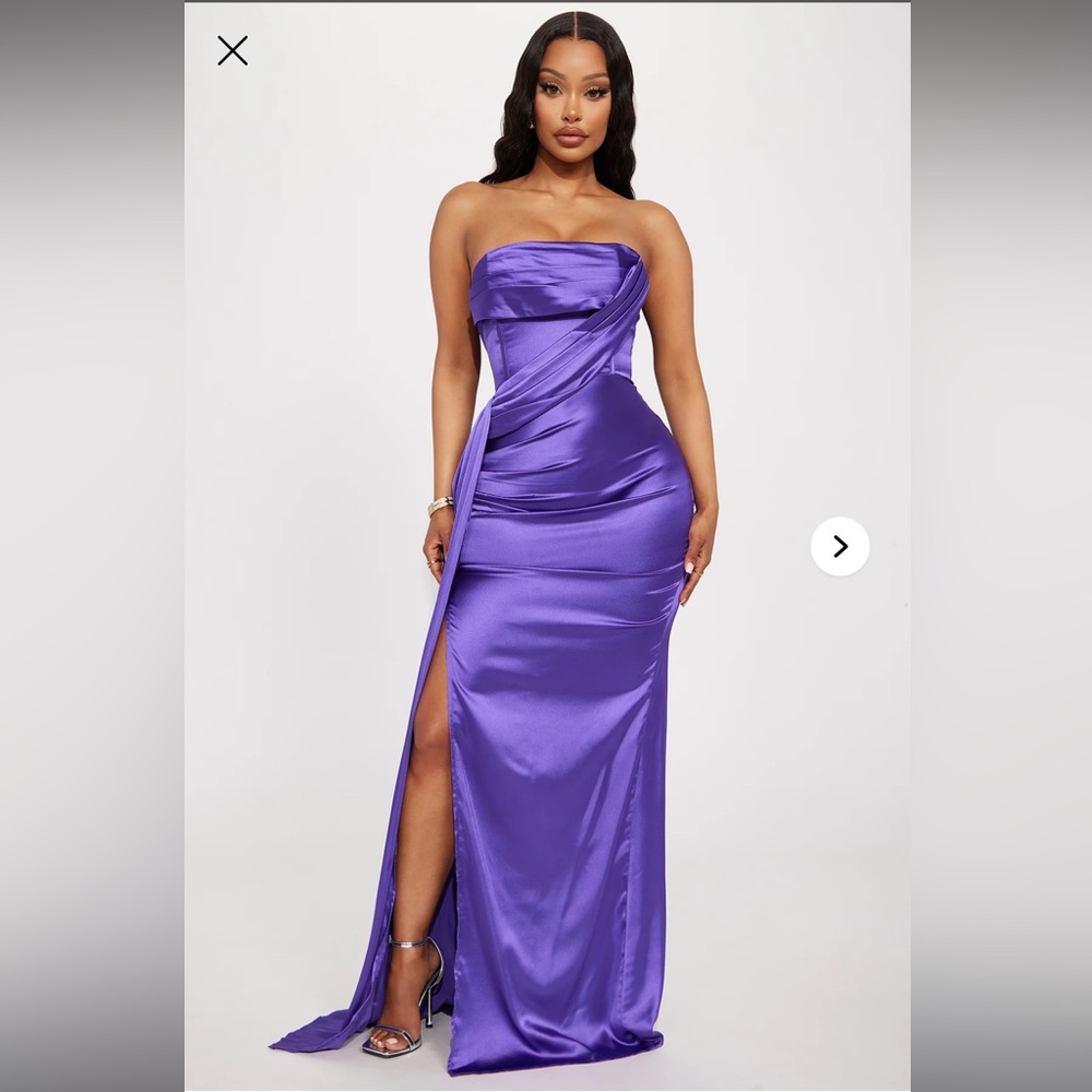 Elegant Purple Strapless Evening Gown